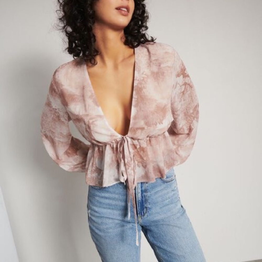 Dynamite Blouse | Never Worn